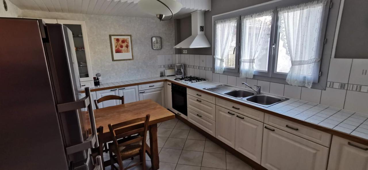 Logement Hyper Centre Шампаньол Екстериор снимка