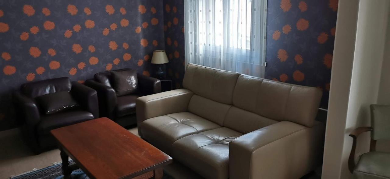 Logement Hyper Centre Шампаньол Екстериор снимка